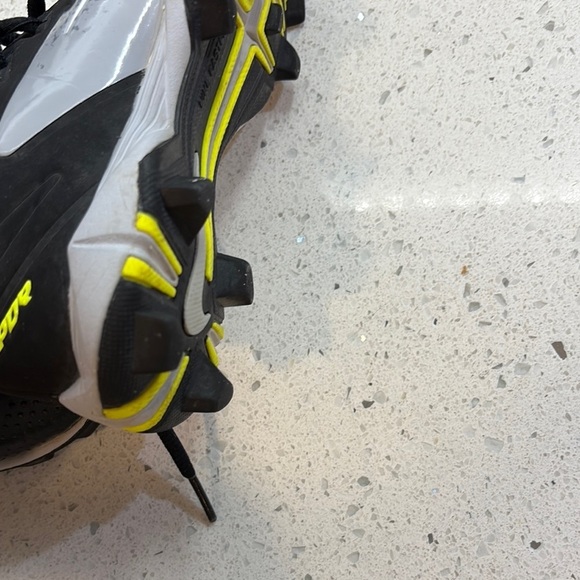 Nike Black and Gray baseball cleats size youth 13C - Picture 4 of 10
